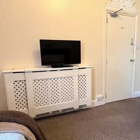 Shirley House 1, Guest House, Self Catering, Self Check In With Smart Locks, Use Of Fully Equipped Kitchen, Walking Distance To Southampton Central, Excellent Transport Links, Ideal For Longer Stays Eksteriør bilde