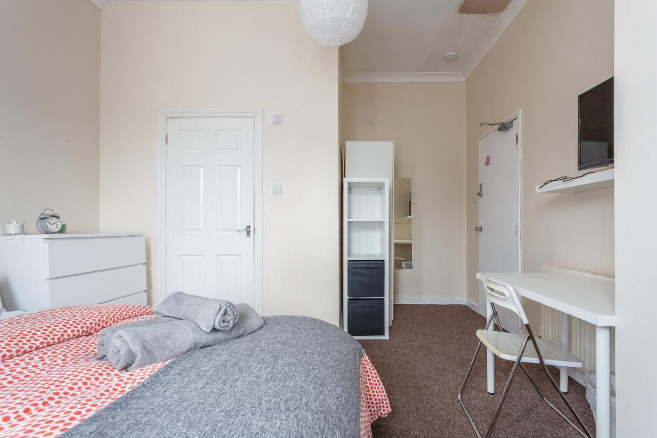 Shirley House 1, Guest House, Self Catering, Self Check In With Smart Locks, Use Of Fully Equipped Kitchen, Walking Distance To Southampton Central, Excellent Transport Links, Ideal For Longer Stays Eksteriør bilde