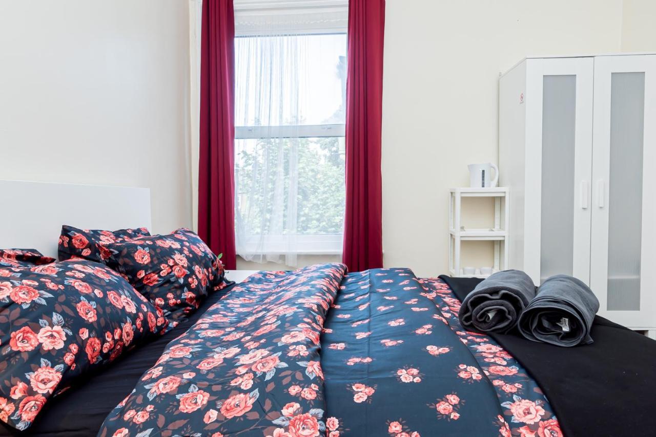 Shirley House 1, Guest House, Self Catering, Self Check In With Smart Locks, Use Of Fully Equipped Kitchen, Walking Distance To Southampton Central, Excellent Transport Links, Ideal For Longer Stays Eksteriør bilde