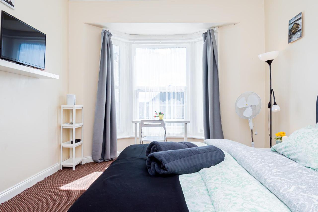 Shirley House 1, Guest House, Self Catering, Self Check In With Smart Locks, Use Of Fully Equipped Kitchen, Walking Distance To Southampton Central, Excellent Transport Links, Ideal For Longer Stays Eksteriør bilde