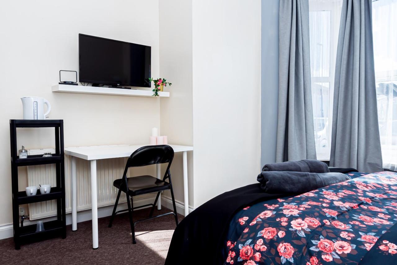 Shirley House 1, Guest House, Self Catering, Self Check In With Smart Locks, Use Of Fully Equipped Kitchen, Walking Distance To Southampton Central, Excellent Transport Links, Ideal For Longer Stays Eksteriør bilde