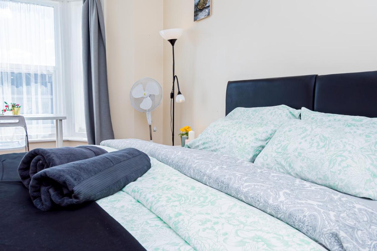 Shirley House 1, Guest House, Self Catering, Self Check In With Smart Locks, Use Of Fully Equipped Kitchen, Walking Distance To Southampton Central, Excellent Transport Links, Ideal For Longer Stays Eksteriør bilde