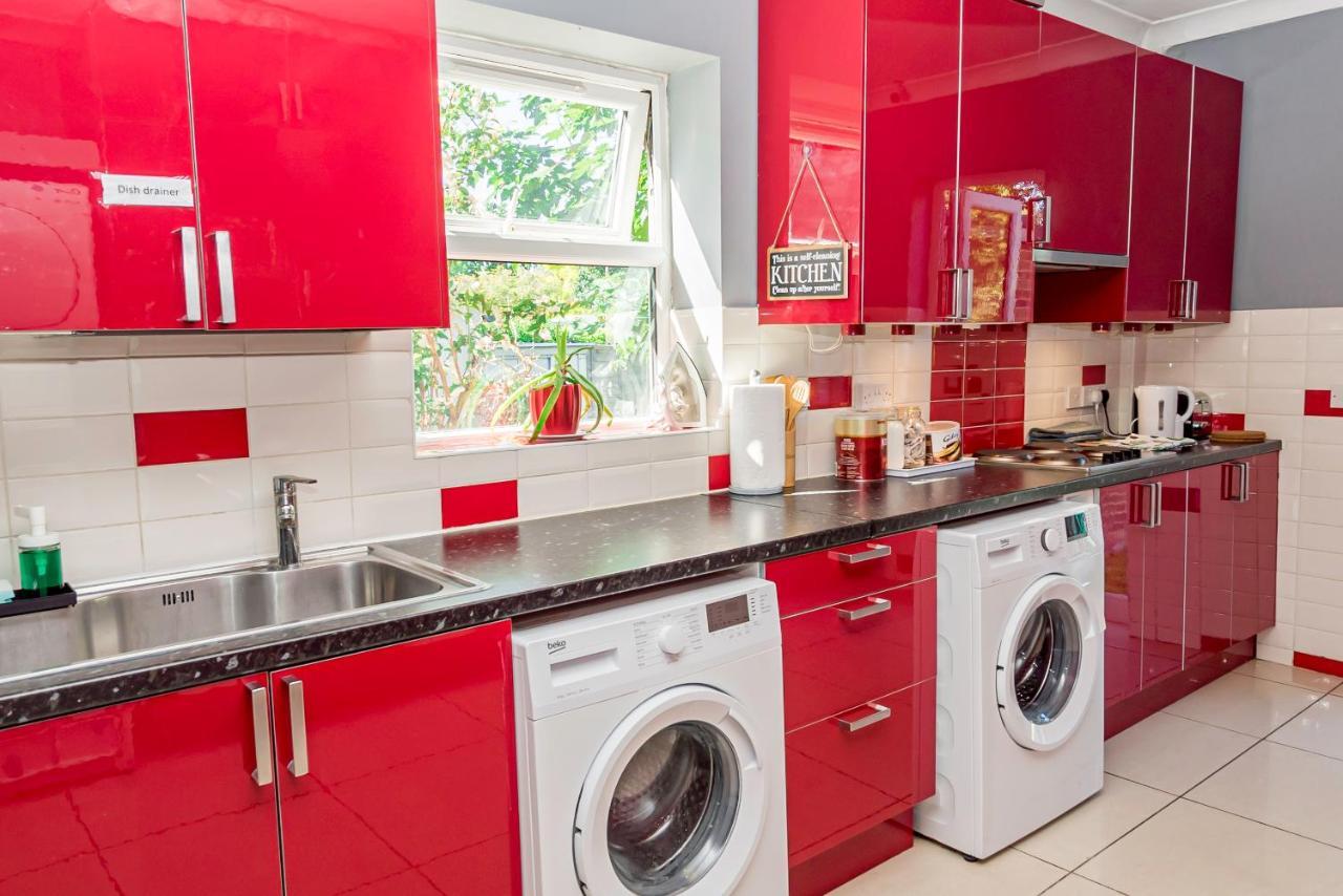 Shirley House 1, Guest House, Self Catering, Self Check In With Smart Locks, Use Of Fully Equipped Kitchen, Walking Distance To Southampton Central, Excellent Transport Links, Ideal For Longer Stays Eksteriør bilde