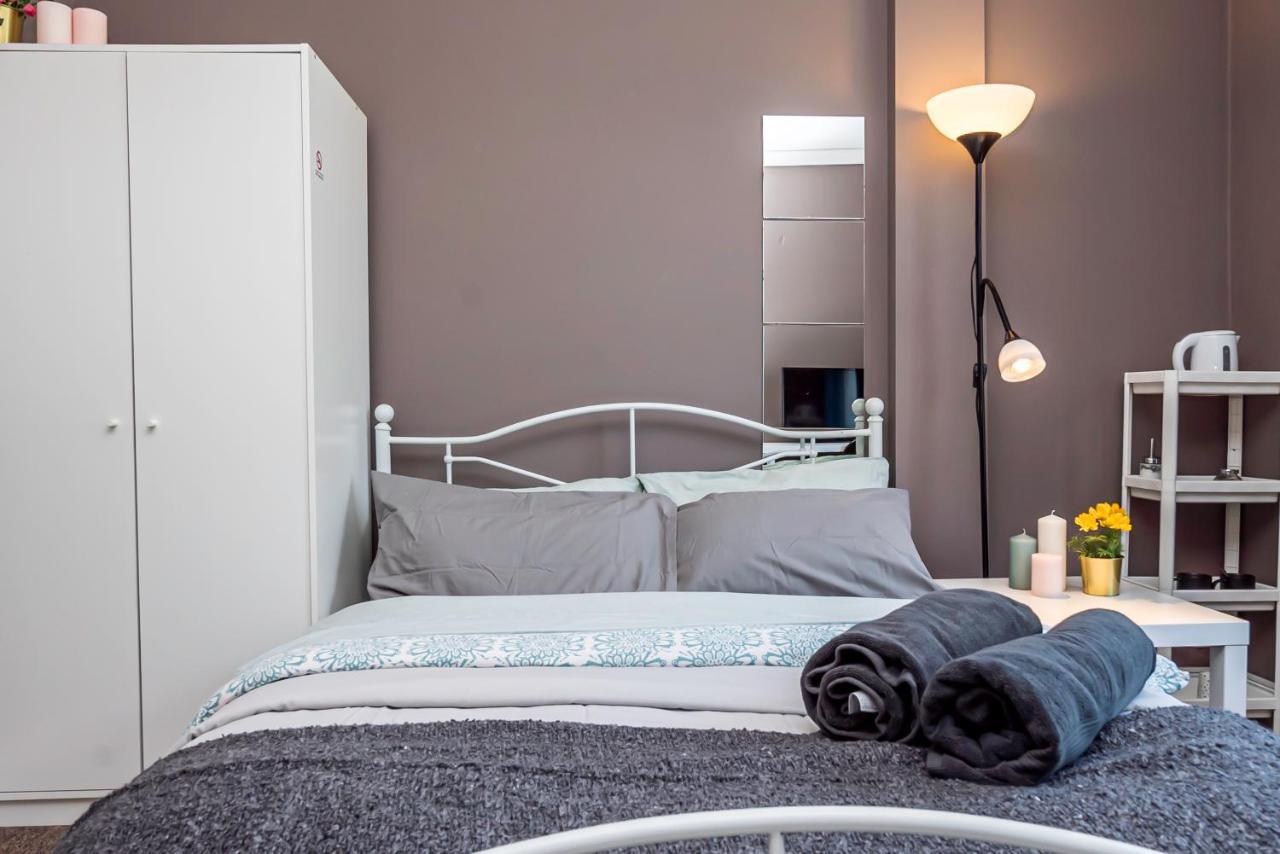 Shirley House 1, Guest House, Self Catering, Self Check In With Smart Locks, Use Of Fully Equipped Kitchen, Walking Distance To Southampton Central, Excellent Transport Links, Ideal For Longer Stays Eksteriør bilde